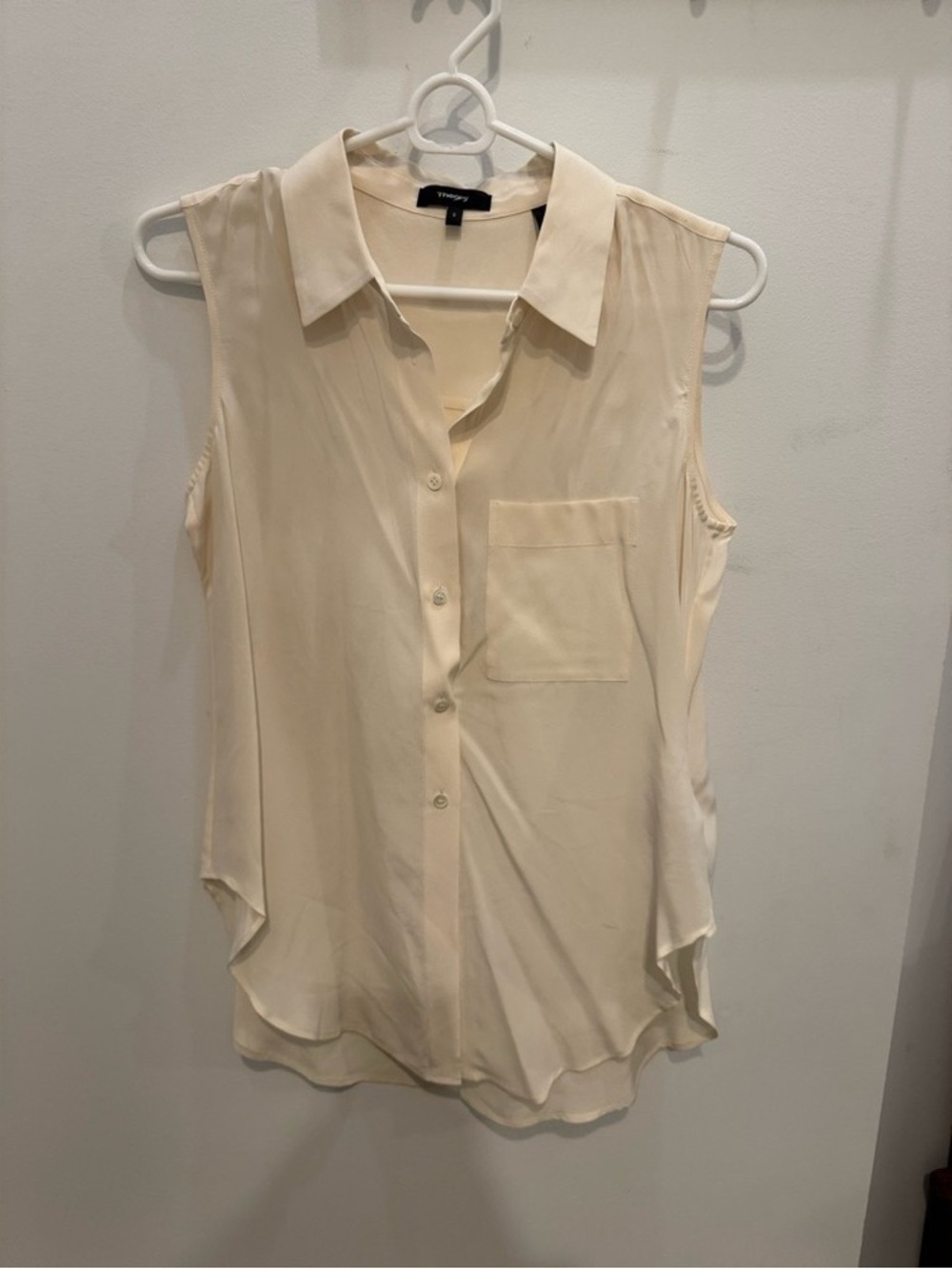 Theory Cream Sleeveless Button-Down Shirt